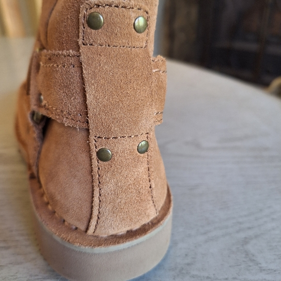 NEW FarWest Sabina tan camel suede shearling Calf height winter boots 9 - Picture 2 of 9